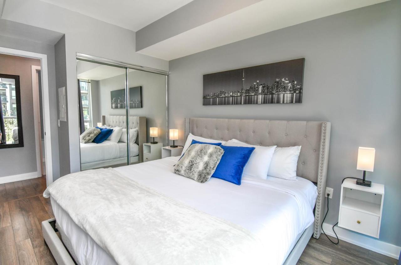 Pet Friendly Condos At Friday Harbour Innisfil Exterior photo