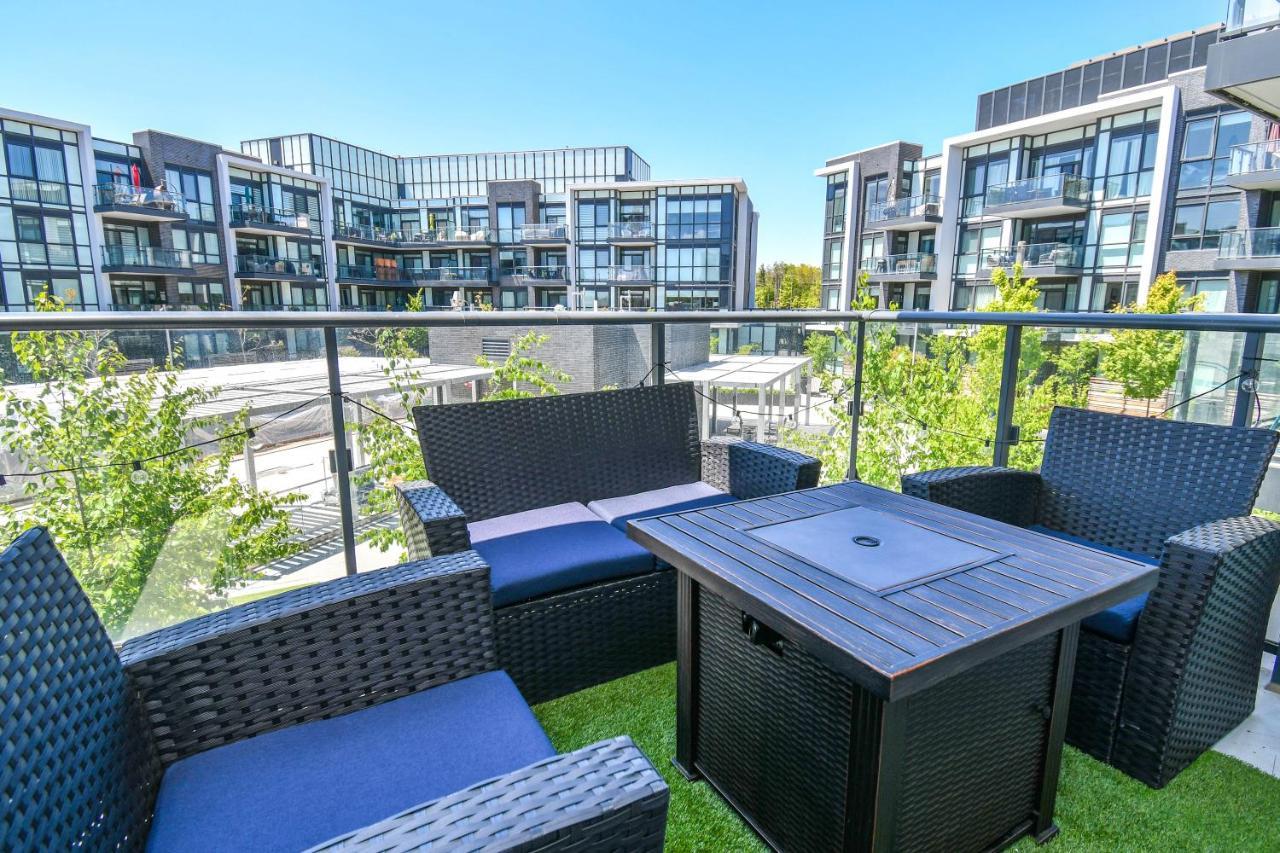 Pet Friendly Condos At Friday Harbour Innisfil Exterior photo